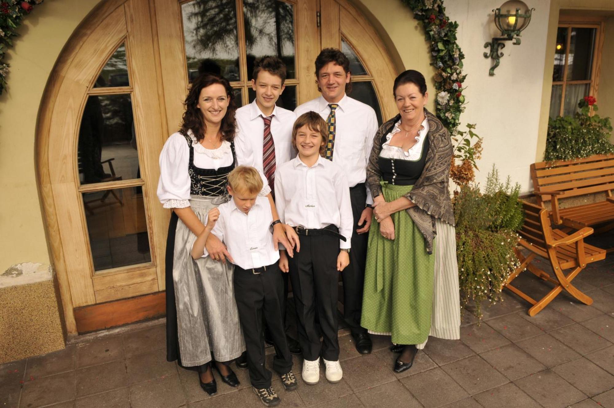 Landgasthof Dorferwirt Oberau Exterior foto
